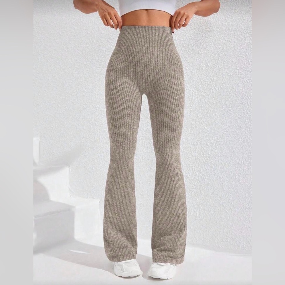 Women's Ribbed Knit Flare Pants - Tan